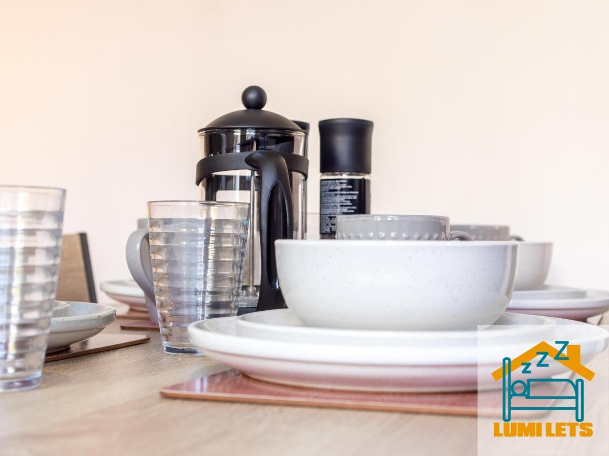 2Br Home In Barrow-In-Furness Sleeps 8 Close To Bae Systems, Hospital, Lakes Kültér fotó