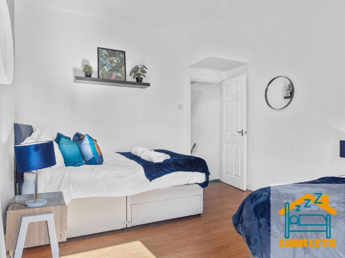 2Br Home In Barrow-In-Furness Sleeps 8 Close To Bae Systems, Hospital, Lakes Kültér fotó